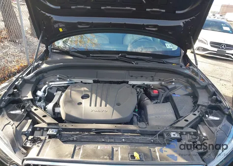 2023 Volvo Xc60 B5 Ultimate Bright Theme from USA, damaged, VIN YV4L12RA3P1383371